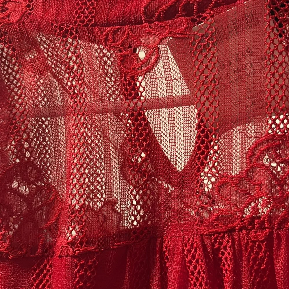 Olivia Blu Lace Tank - Picture 6 of 7